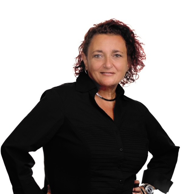 Michelle Lagos headshot